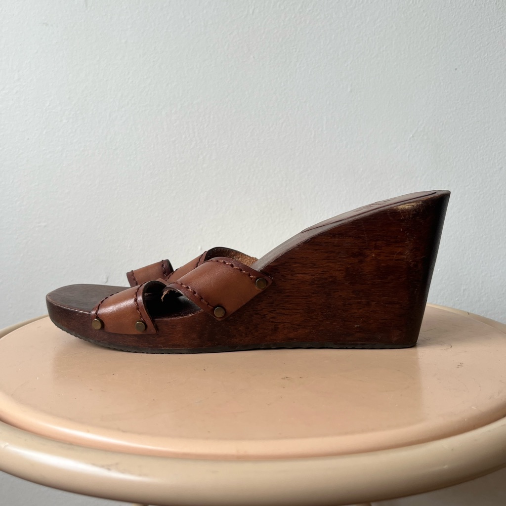 Ae Mules
